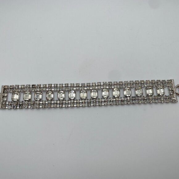 Vintage CORO RHINESTONE Bracelet Big Chunky Thick Large Emerald Cut Silver Tone - Picture 3 of 12